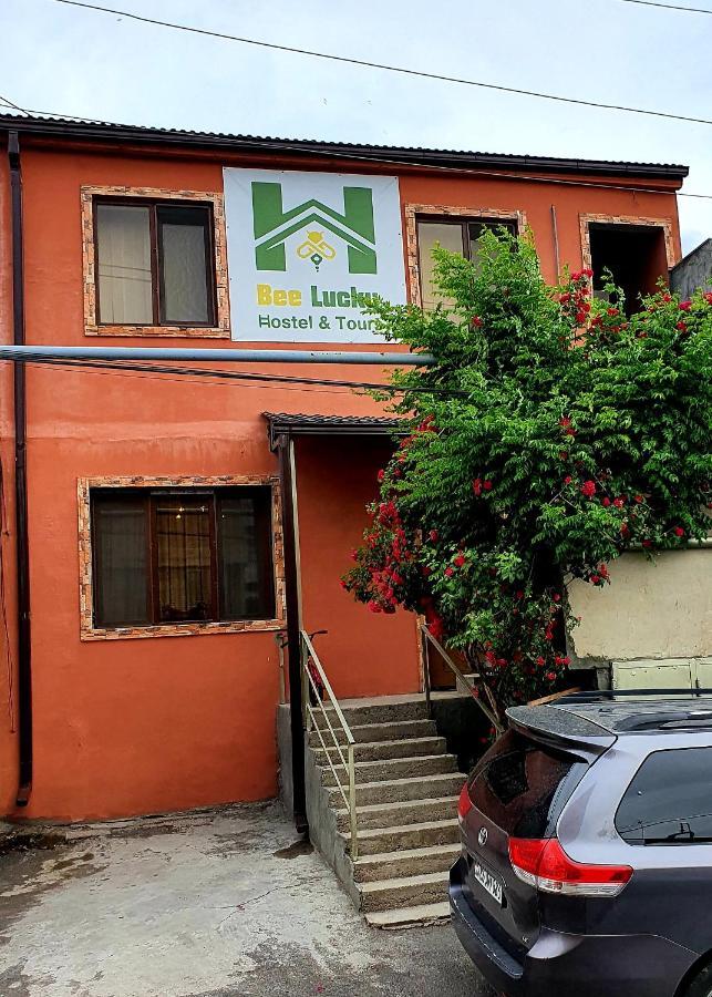 Bee Lucky Hostel And Tours Jerevan Eksteriør billede