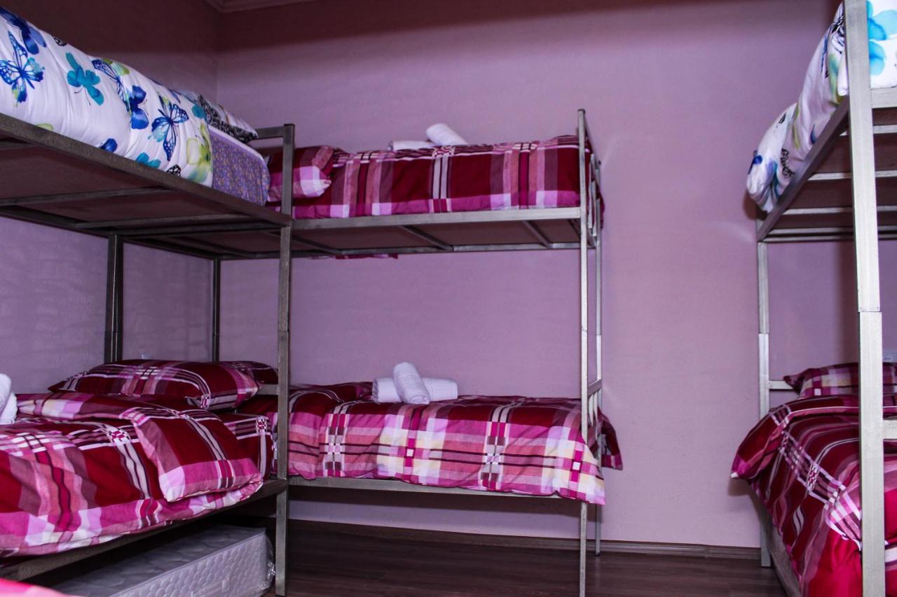 Bee Lucky Hostel And Tours Jerevan Eksteriør billede
