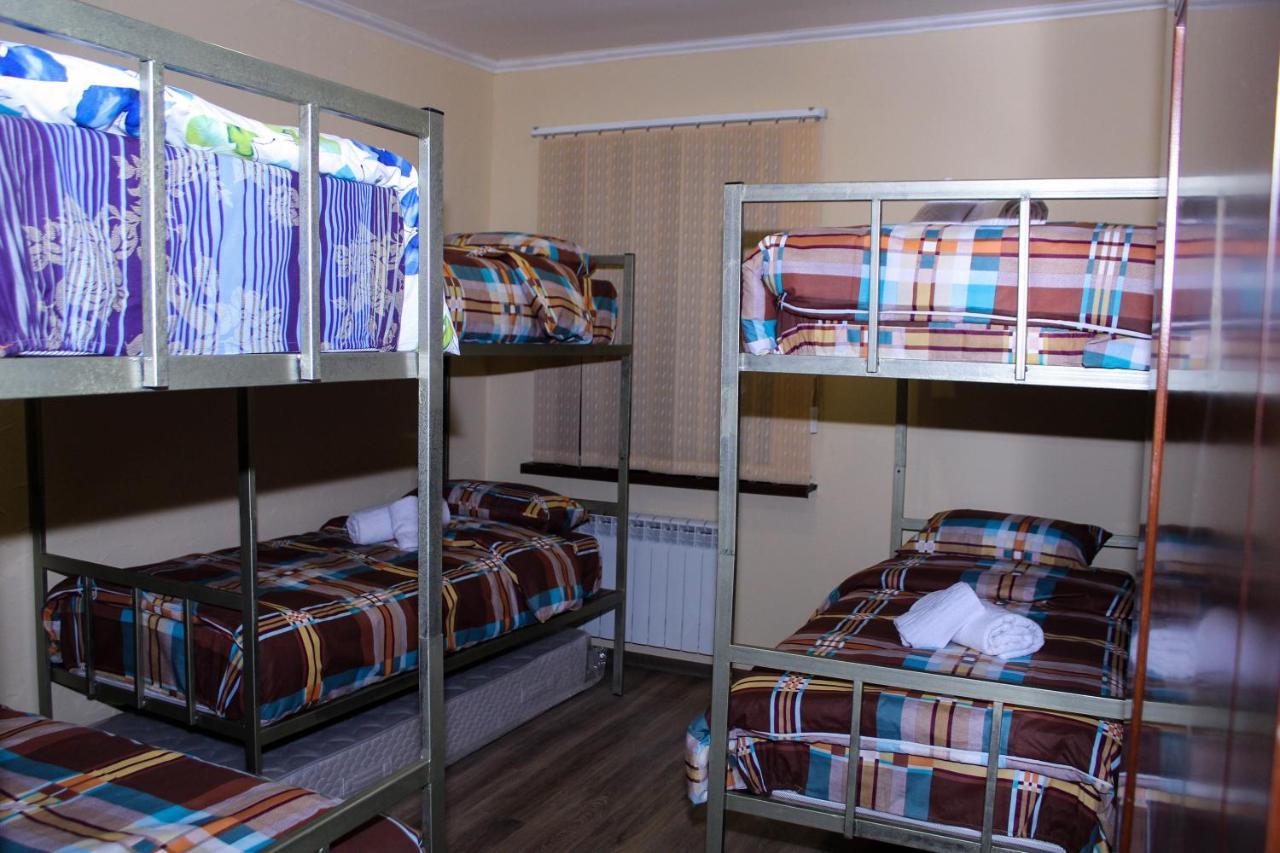 Bee Lucky Hostel And Tours Jerevan Eksteriør billede
